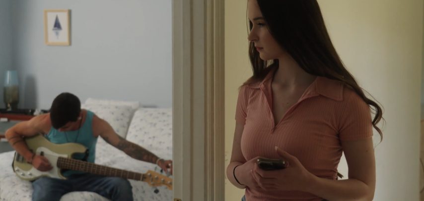 Süt Gibi Beyaz Hatuna Fotoğraf Çekmesi İçin Yardım Ediyorum - Hardcore Porno